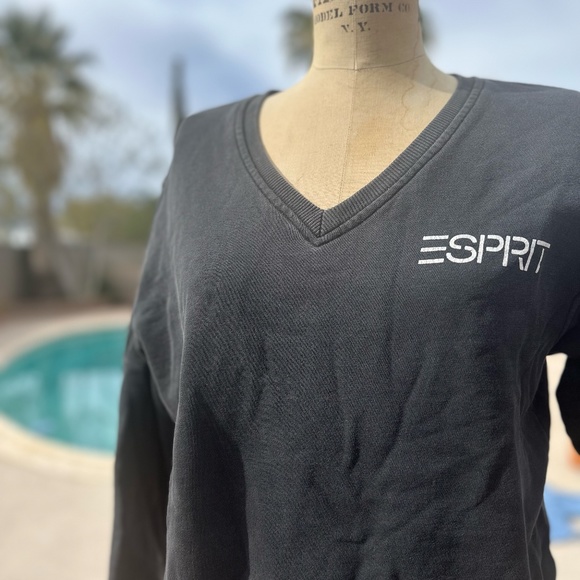 Faded Sweatshirt - Picture 6 of 10